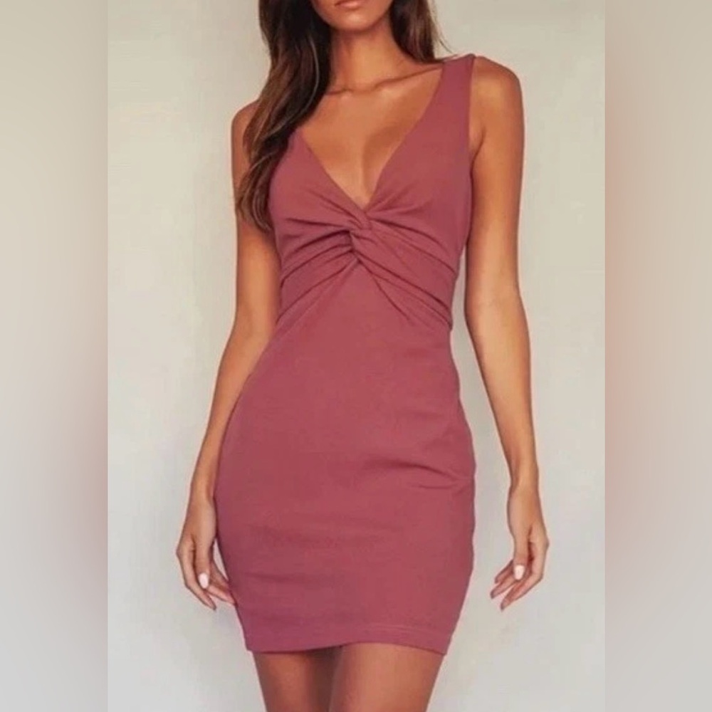 Lulus NWT Must Be a Twist Rusty rose Bodycon dress, XL